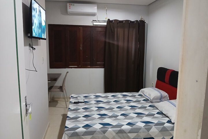 Room 4 of 12