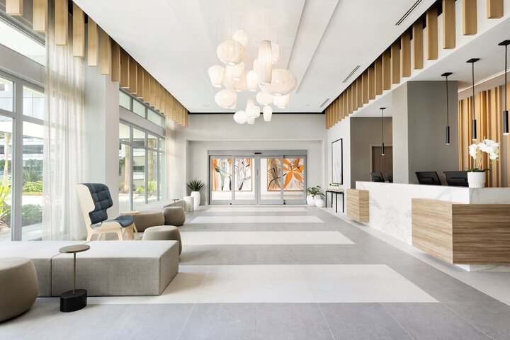 Lobby lounge