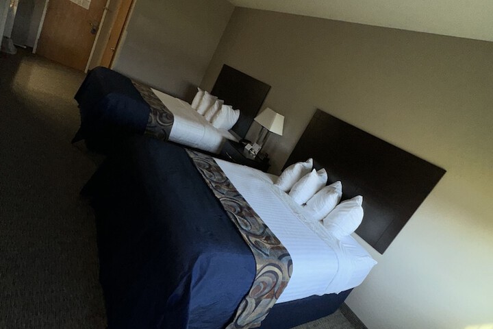 Room 14 of 42