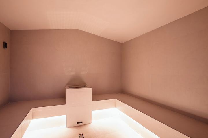Room 84 of 145