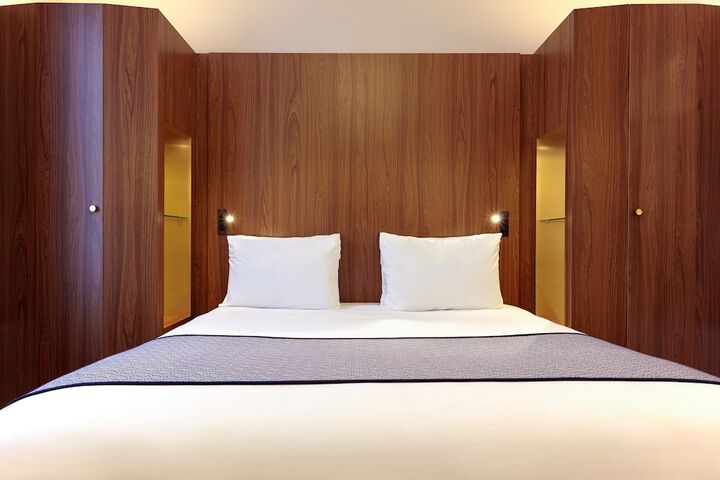 Room 9 of 55