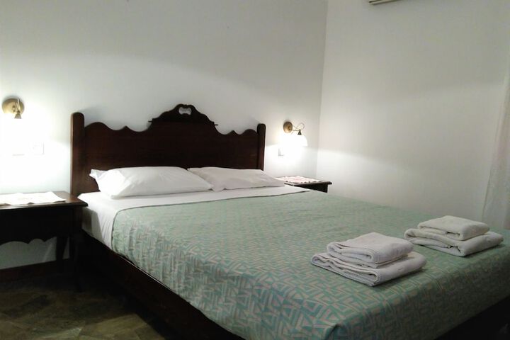 Room 12 of 40