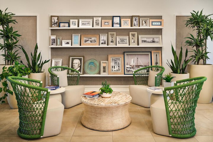 Guest Lobby