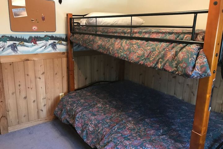 Room 3 of 34
