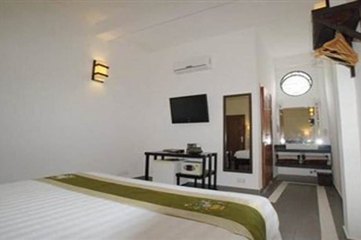 Room 7 of 47