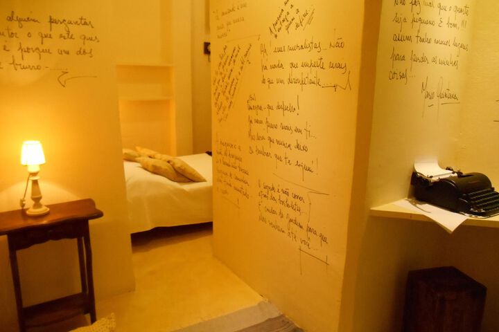 Room 16 of 112
