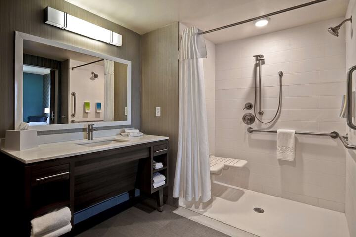 Bathroom shower