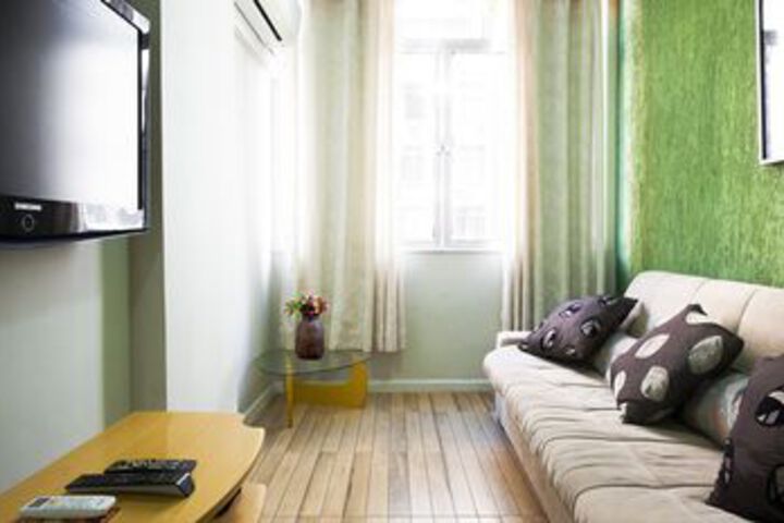 Room 12 of 14