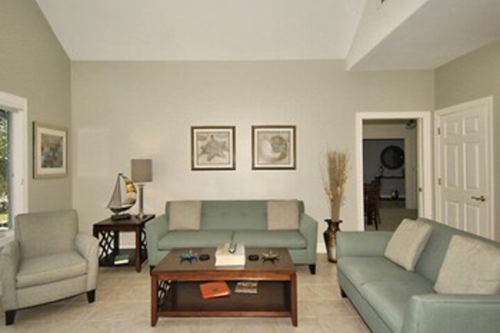 Room 17 of 48