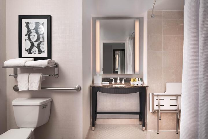 Bathroom shower