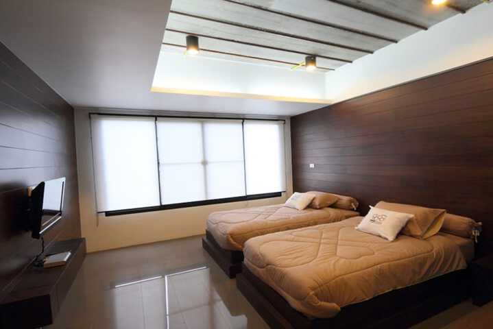 Room 5 of 94
