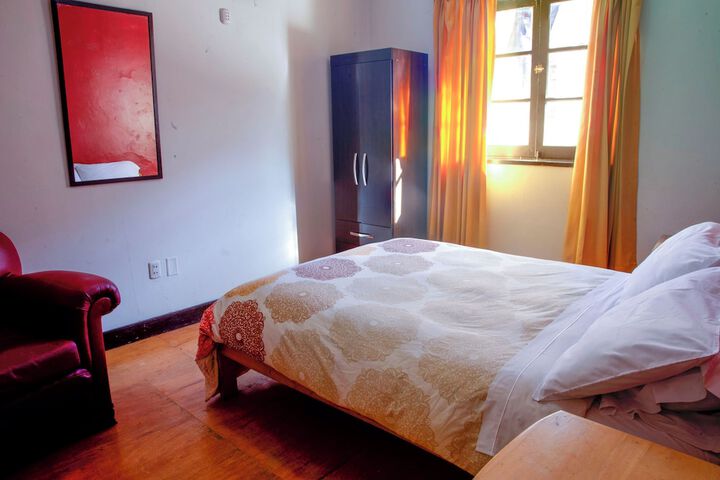 Room 16 of 34