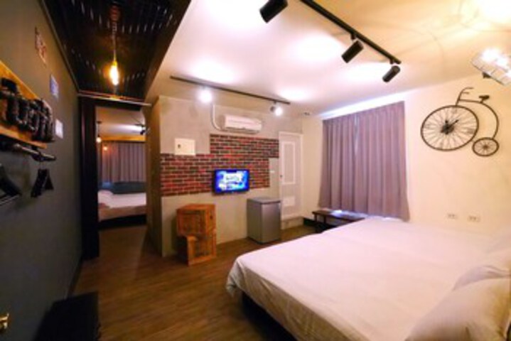 Room 16 of 44