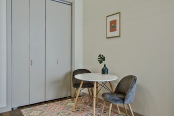 Room 70 of 328