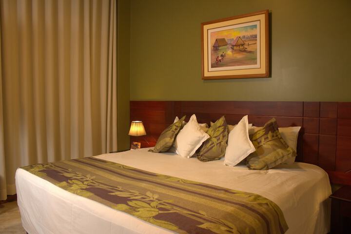 Room 12 of 42