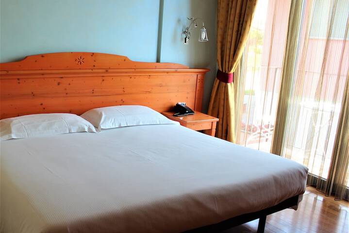 Room 12 of 71
