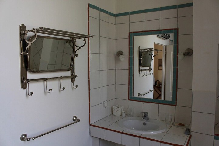 Room 46 of 52