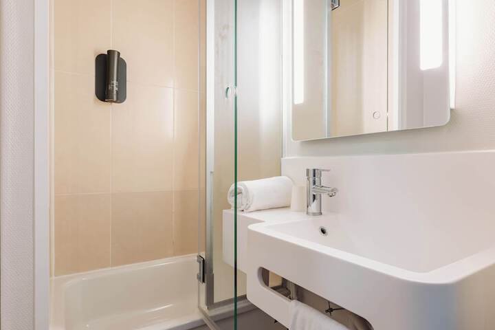 Clean Restrooms