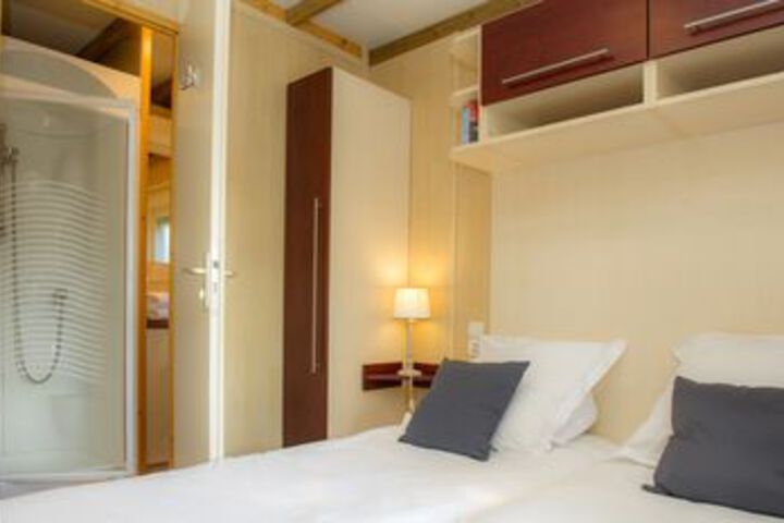 Room 25 of 96