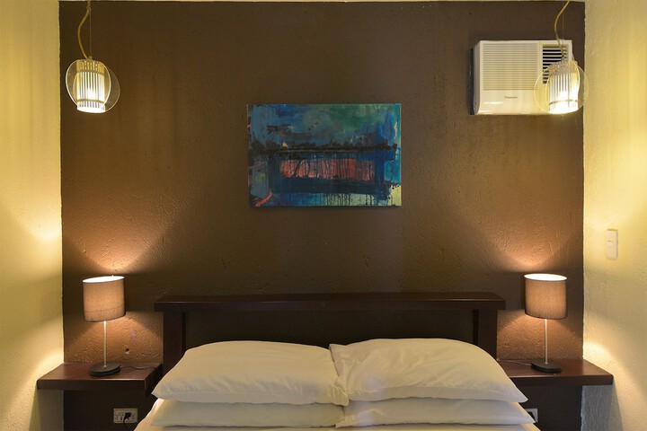 Room 8 of 62