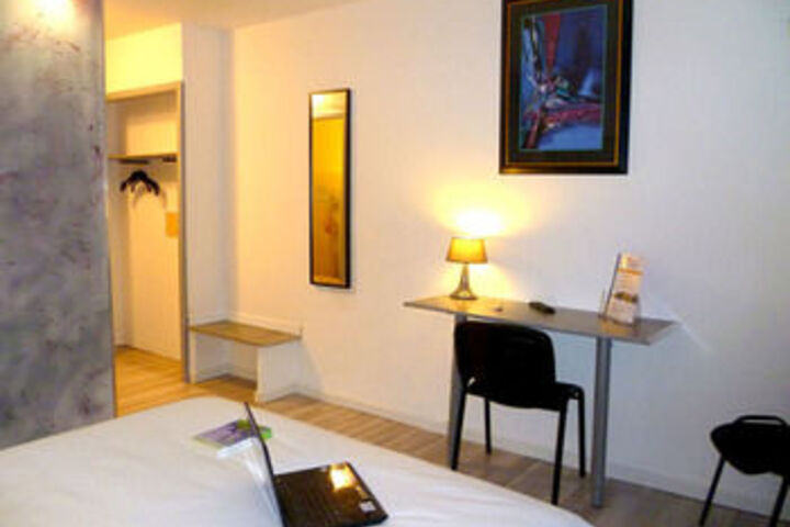 Room 18 of 31