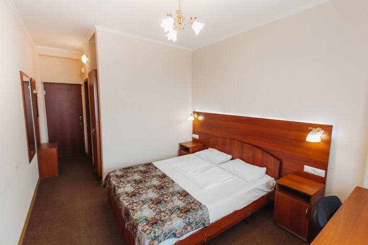 Room 18 of 44