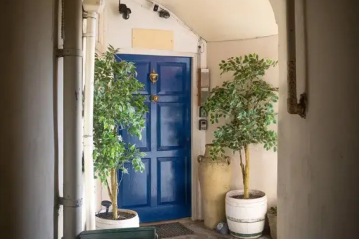 Room 14 of 21