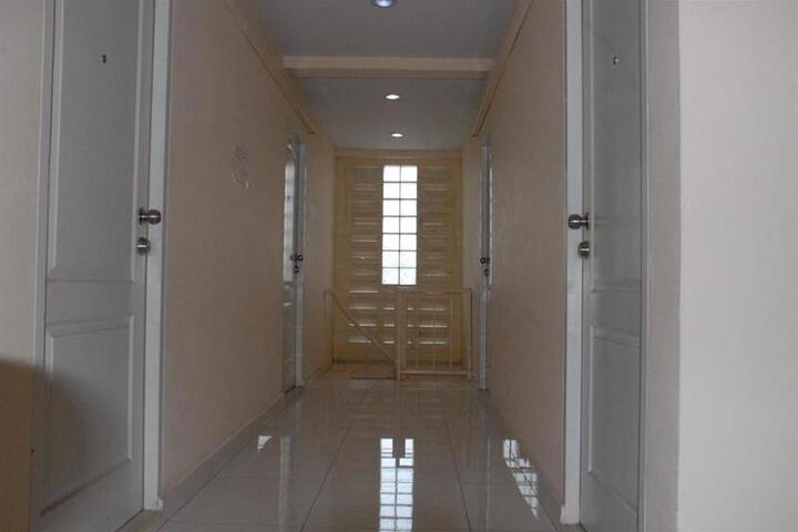 THE CRYSTAL APARTMENT