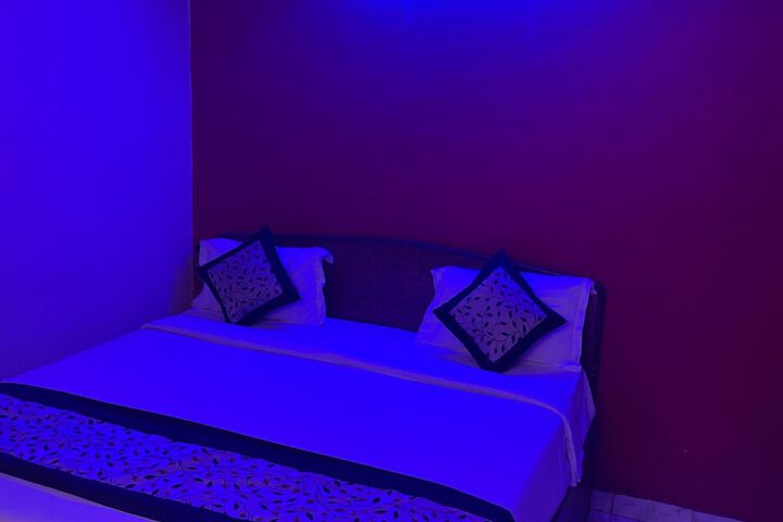 Room 16 of 19