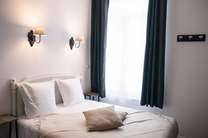 Room 10 of 49