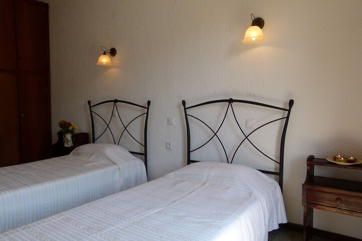 Room 6 of 20
