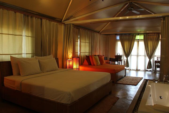 Room 13 of 94