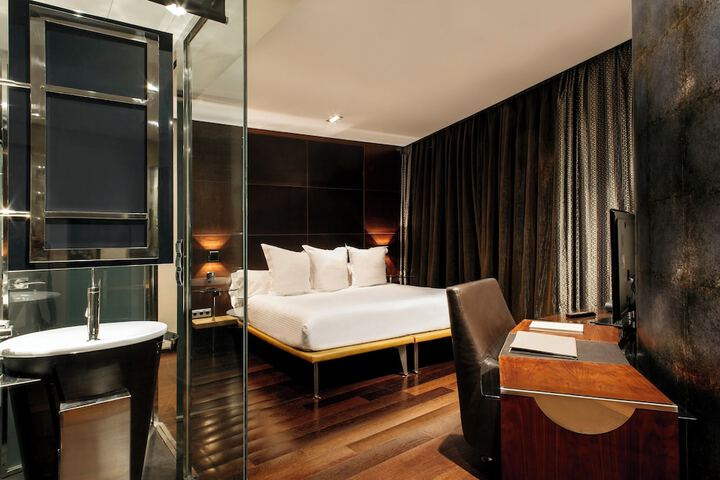 Room 14 of 70