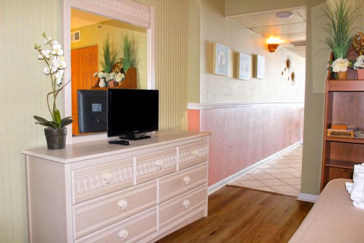 Room 10 of 35