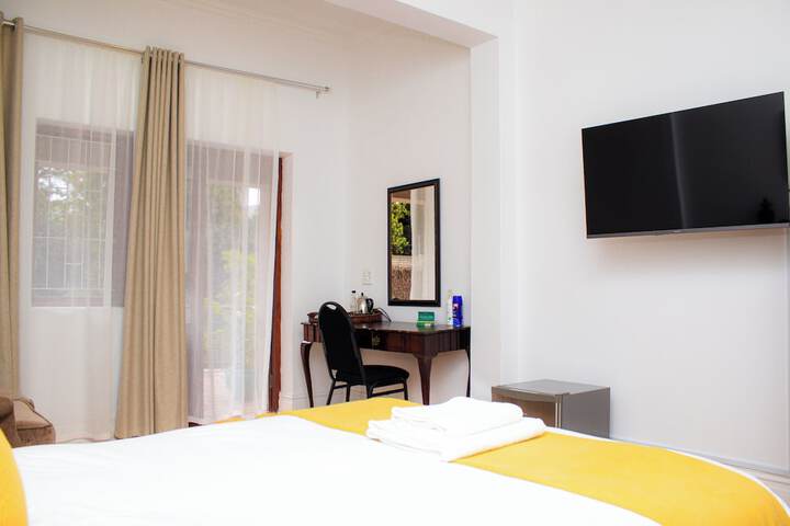 Room 15 of 65