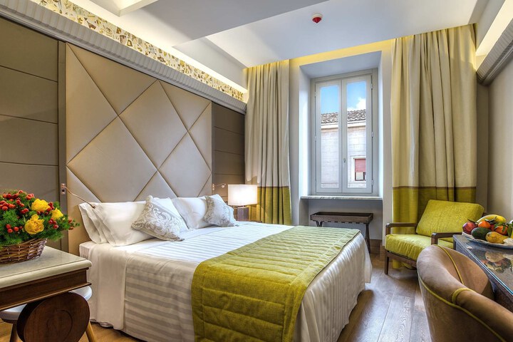 Room 43 of 91