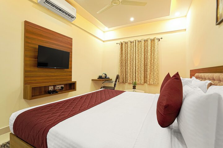 Room 11 of 21