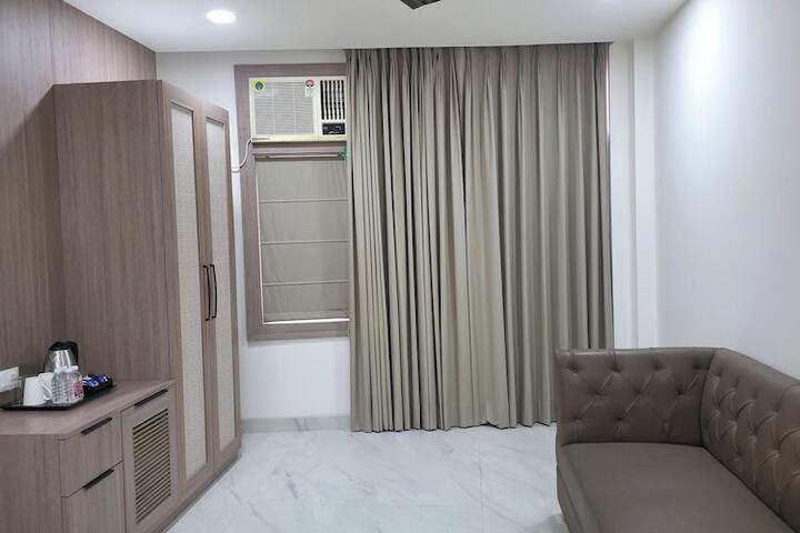 Room 14 of 45