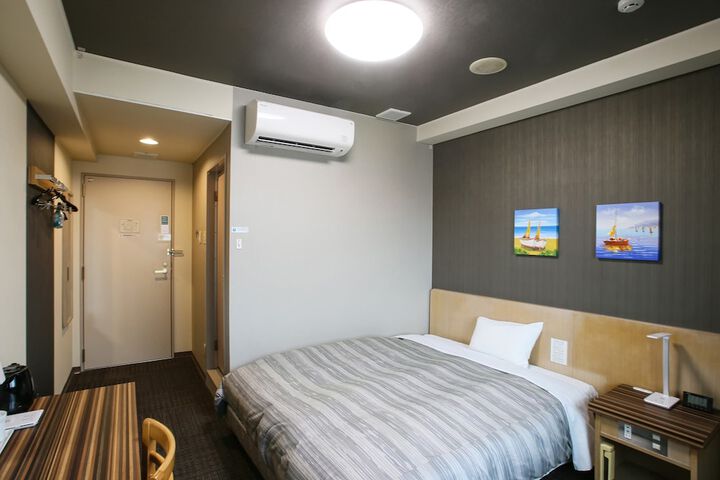 Room 17 of 75