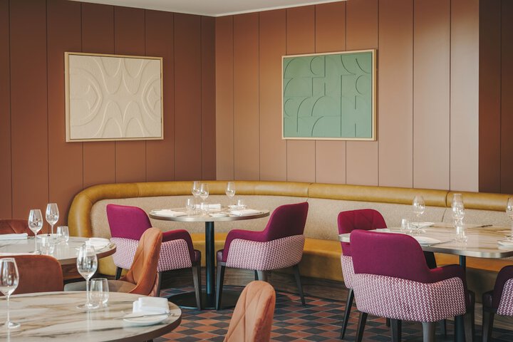 Dining 40 of 67