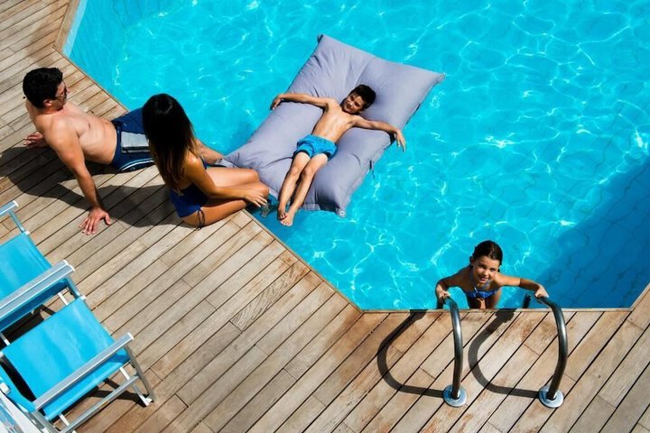 Pool 17 of 37