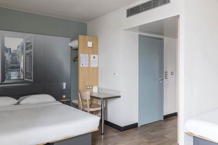Room 29 of 54