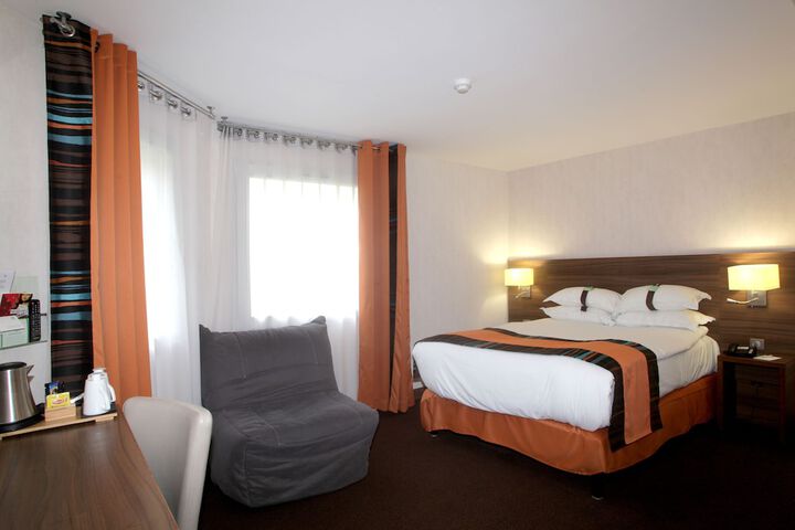 Room 21 of 72