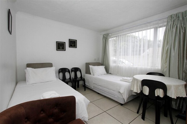 Room 14 of 26