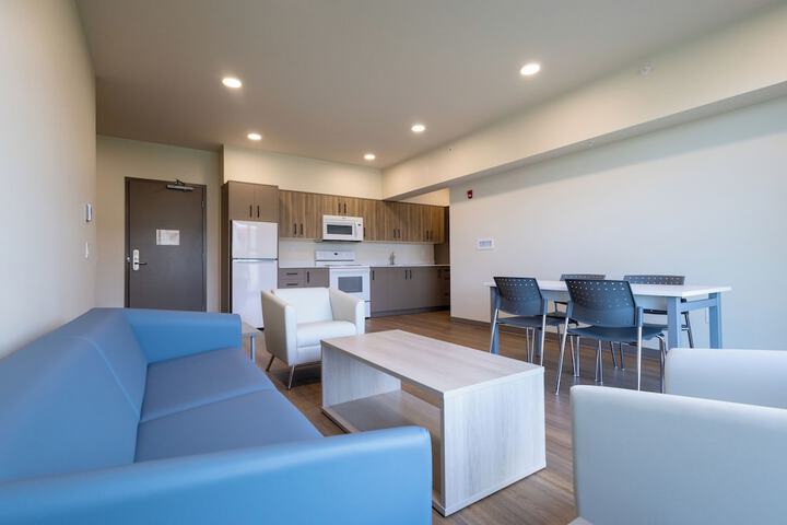 Room 7 of 25
