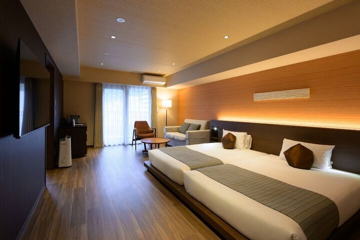 Room 15 of 74