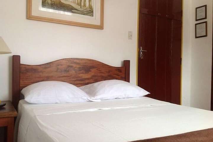 Room 8 of 32