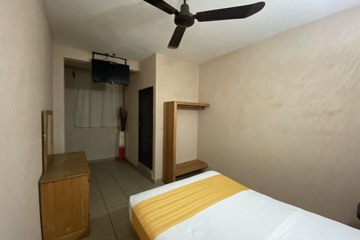 Room 19 of 30