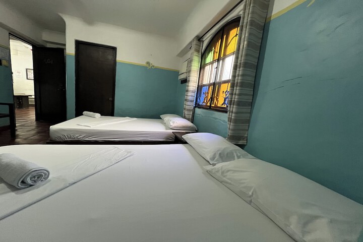 Room 11 of 46
