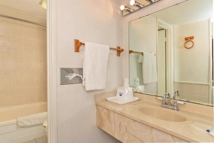 Clean Restrooms